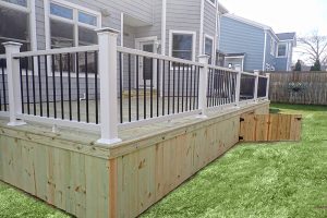 Deck with custom railing